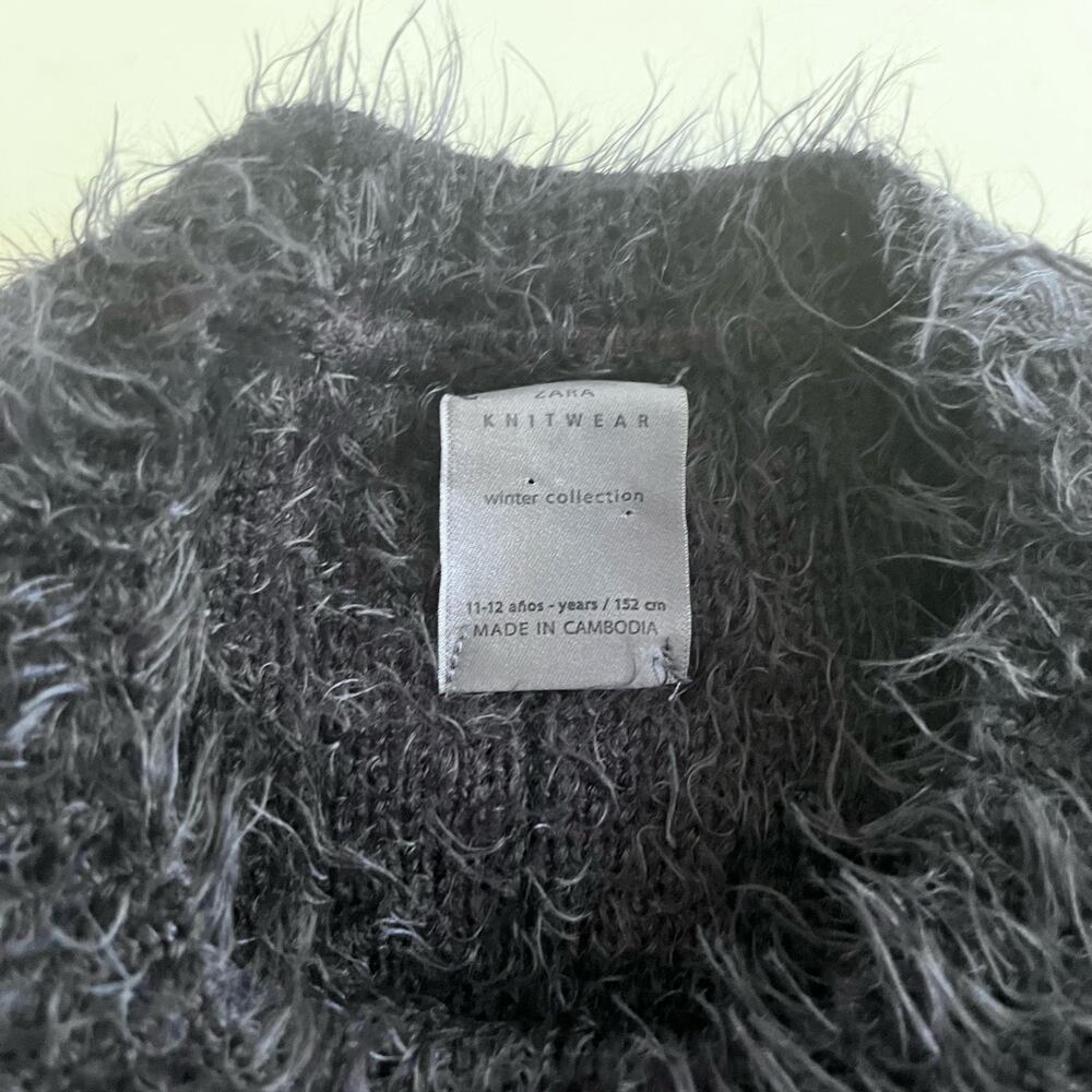 Zara girls navy fuzzy eyelash sweater size 11/12 - Picture 3 of 6